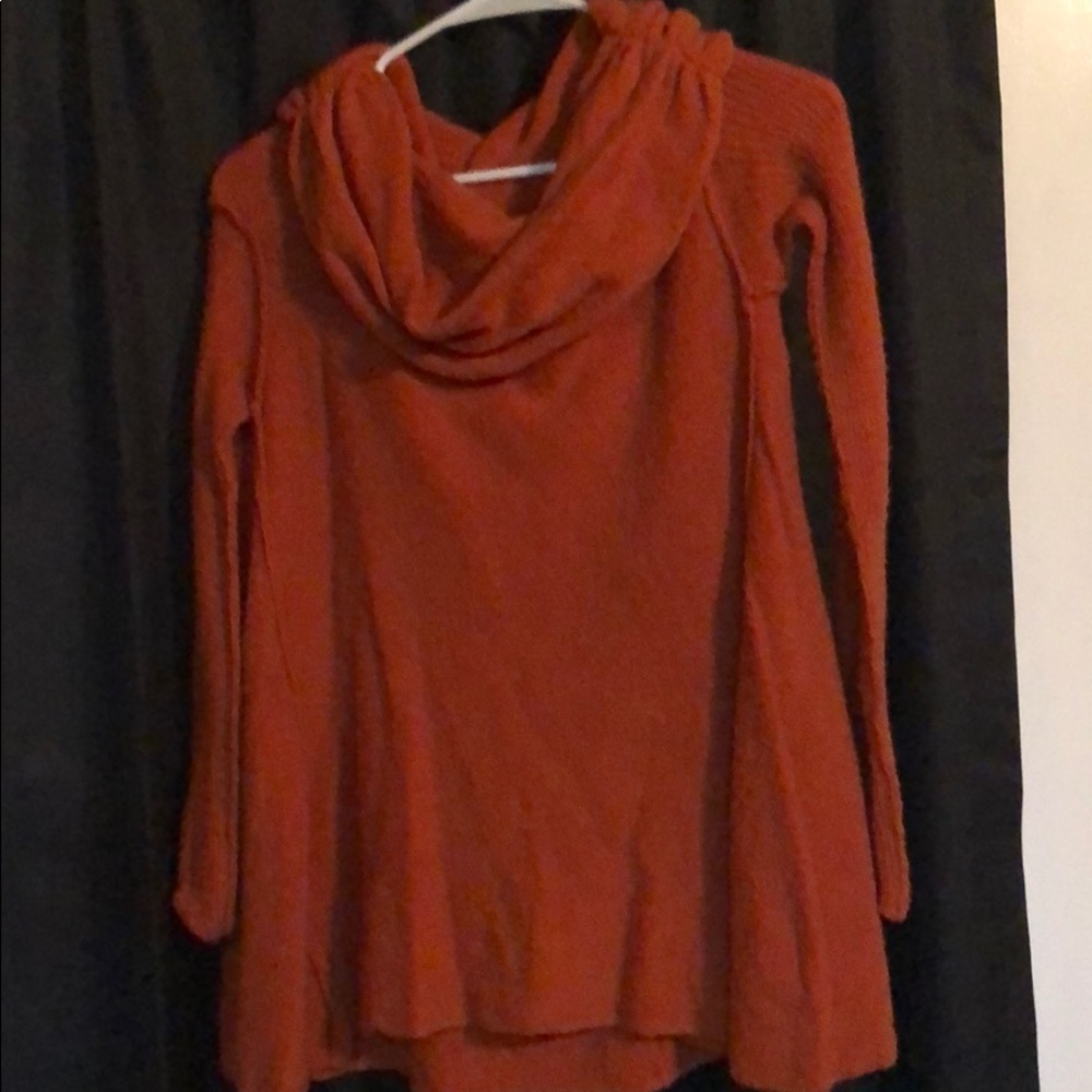 Scoop neck Free People sweater!
